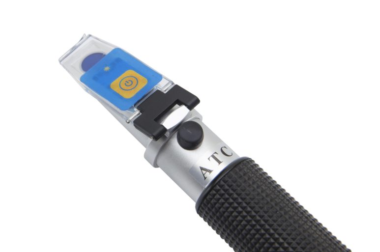 HR-150N Hand Refractometer, 0-80% Brix, Double Scale, Built-in LED Illuminator